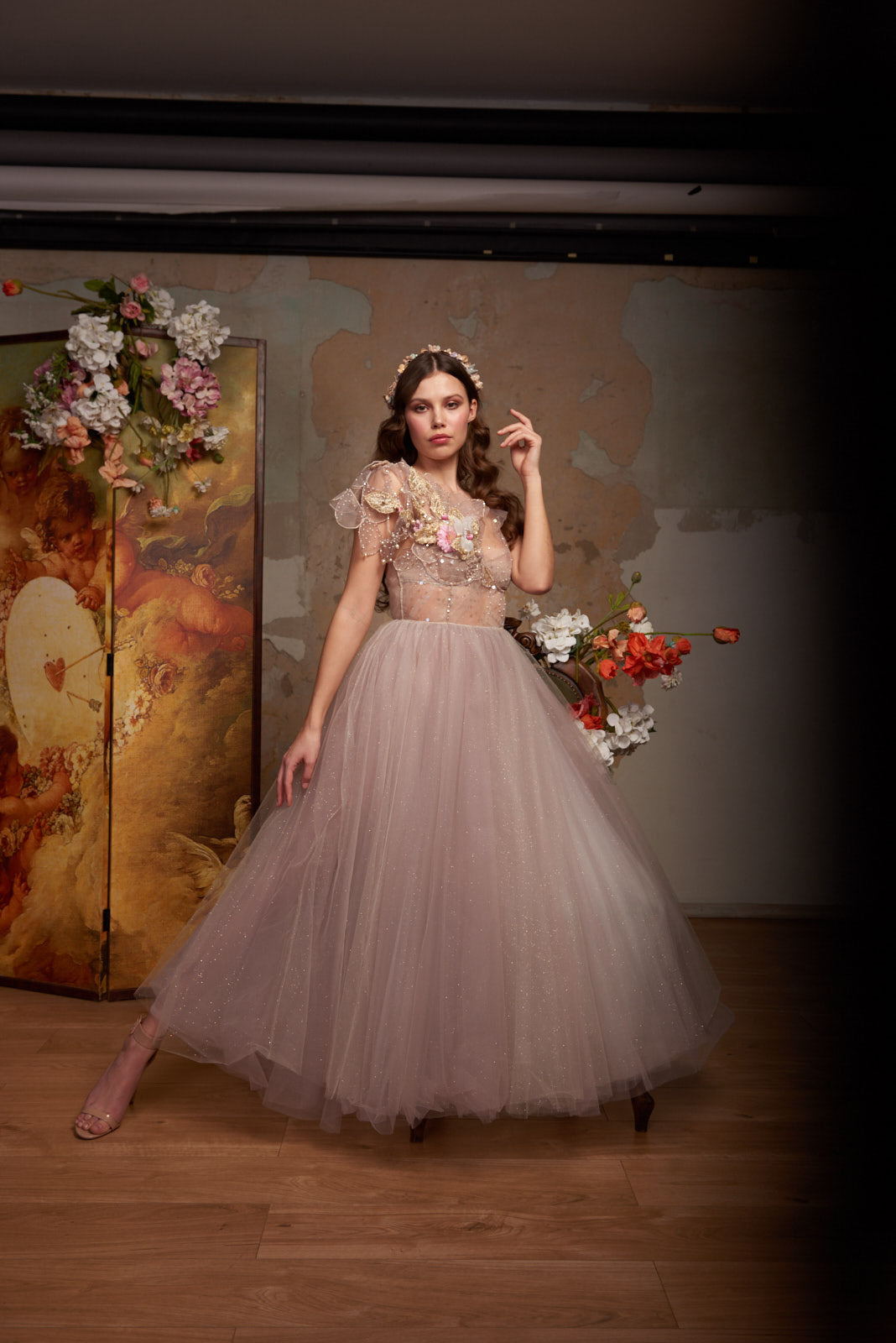 LIGHT LAVANDEL GOLD EMBROIDERED COCKTAIL DRESS