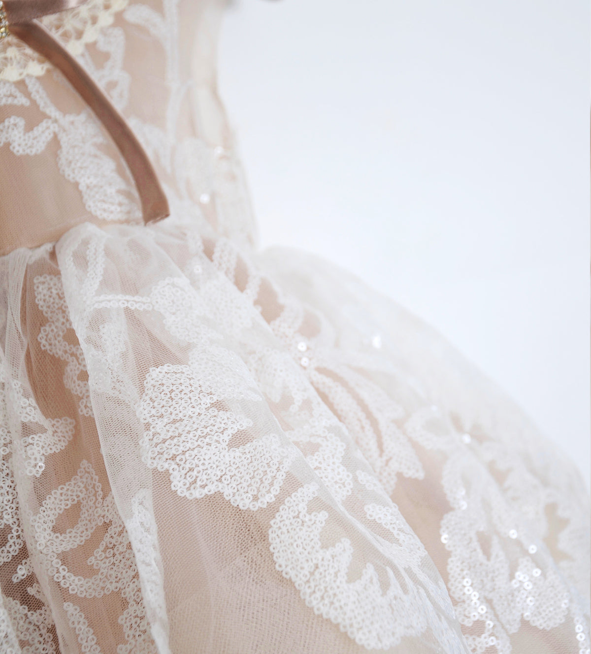 NUDE BOW TUTU LACE BABY DRESS